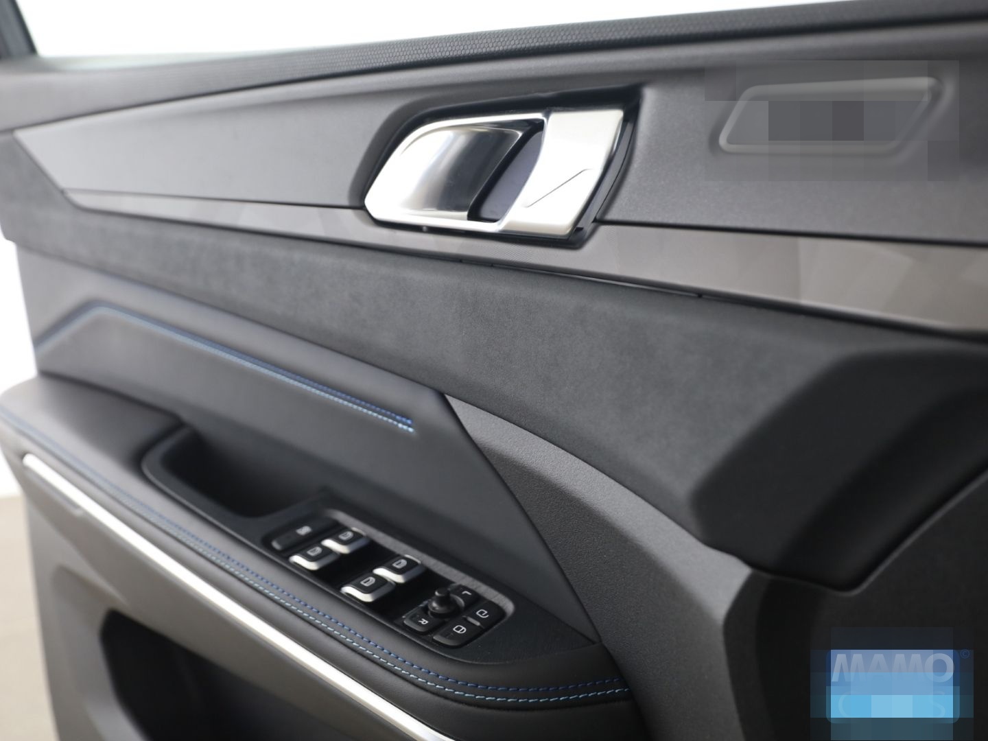 Lynk&Co 01 1.5 TD PHEV PANO/SHZ/ACC/BLIS/360CAM foto 23