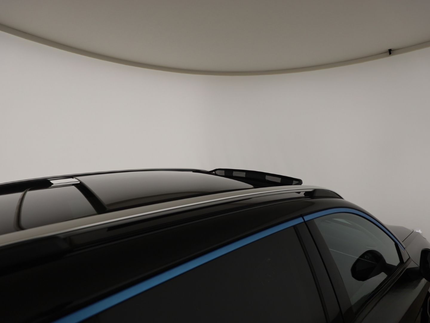 Lynk&Co 01 1.5 TD PHEV PANO/SHZ/ACC/BLIS/360CAM foto 9