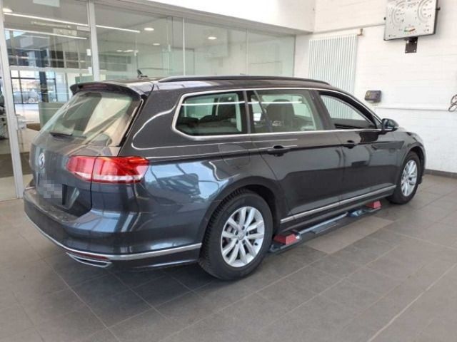Volkswagen Passat Variant 1.5TSI Comfortline mit R-line AHK foto 2