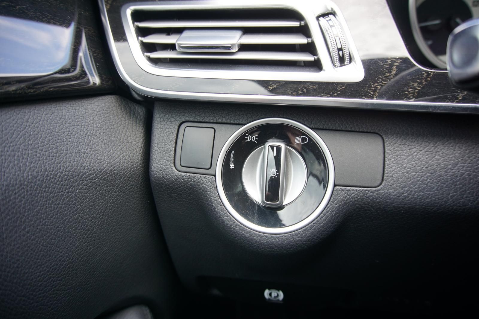 Mercedes-Benz E 220 2.1CDI Automatik Pano Navi LED PDC SHZ foto 18