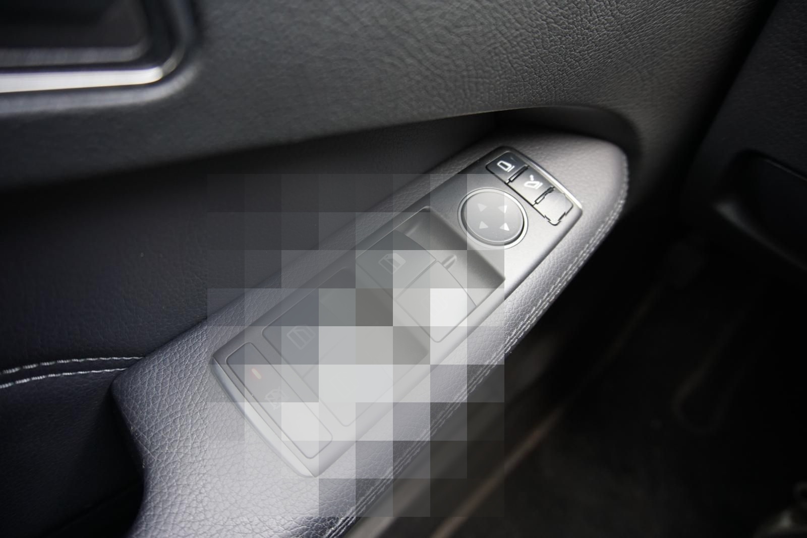 Mercedes-Benz E 220 2.1CDI Automatik Pano Navi LED PDC SHZ foto 19