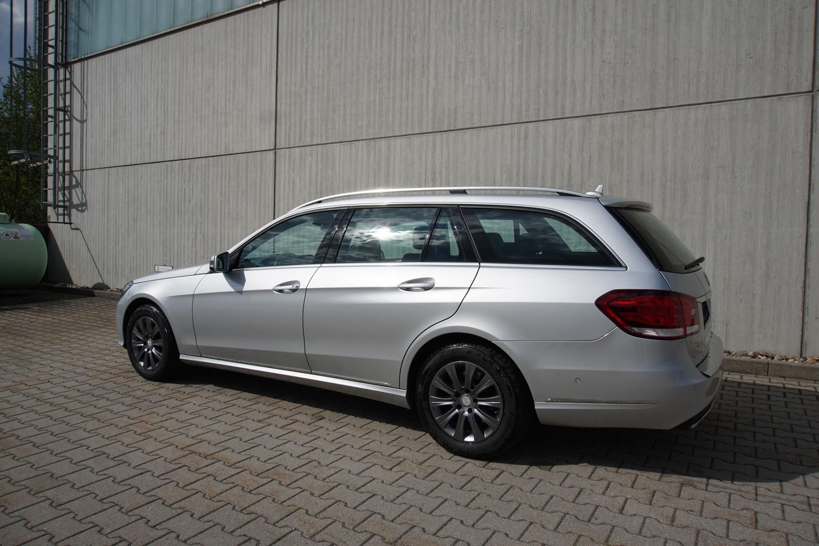 Mercedes-Benz E 220 2.1CDI Automatik Pano Navi LED PDC SHZ foto 5