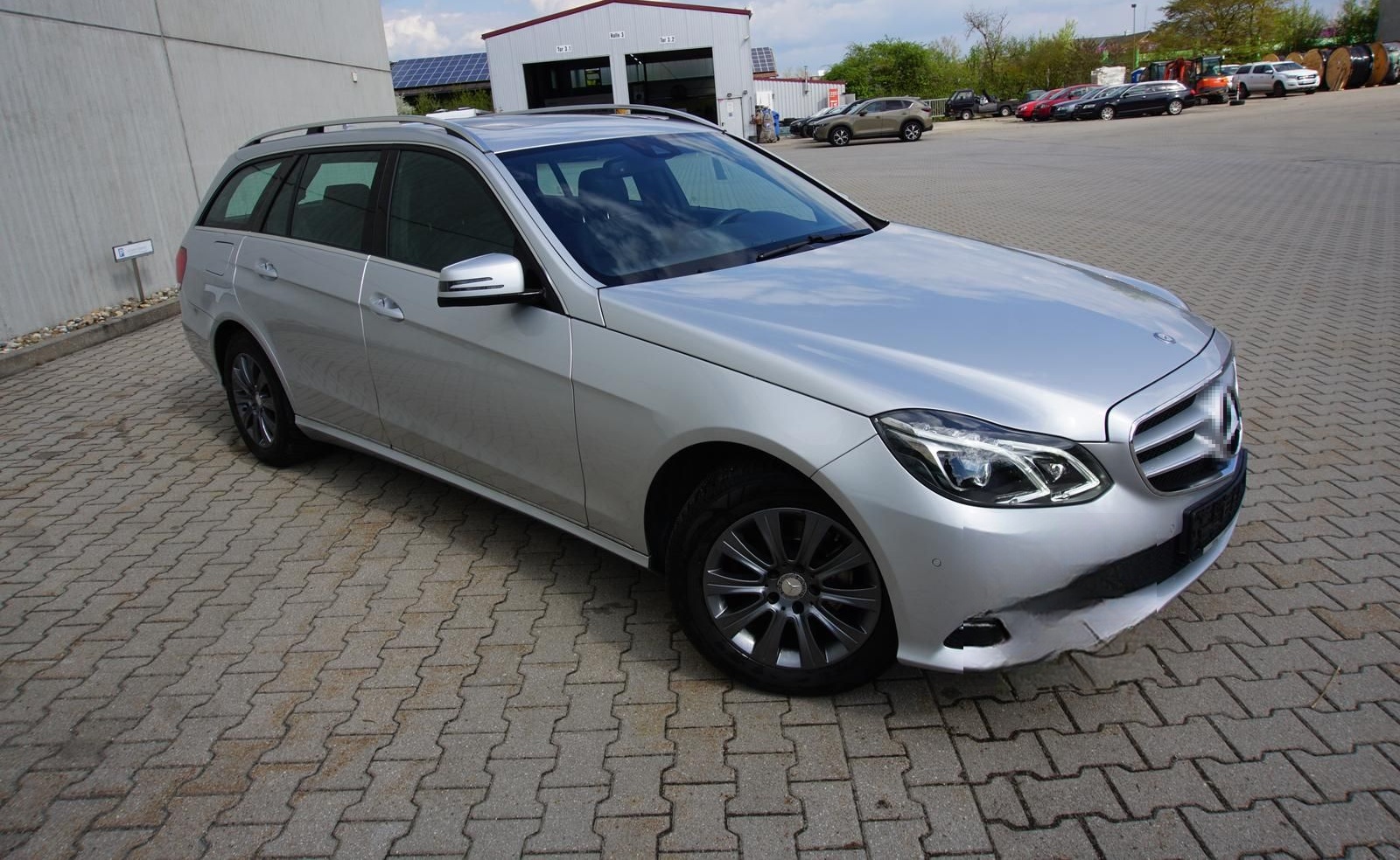 Mercedes-Benz E 220 2.1CDI Automatik Pano Navi LED PDC SHZ foto 7
