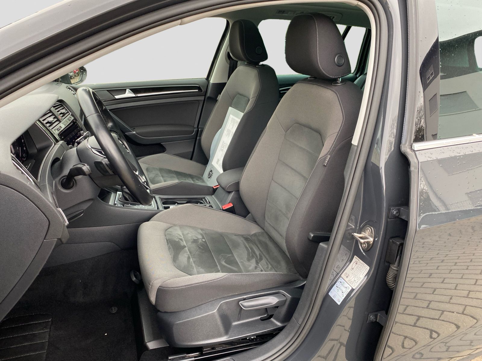 Volkswagen Golf VII Variant 2.0TDI DSG Highline LED ACC foto 10