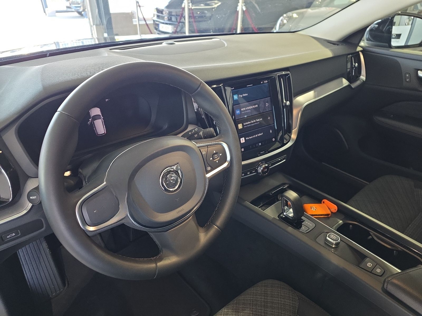 Volvo V60 B3 Essential Kamera WinterPaket LED Google foto 19