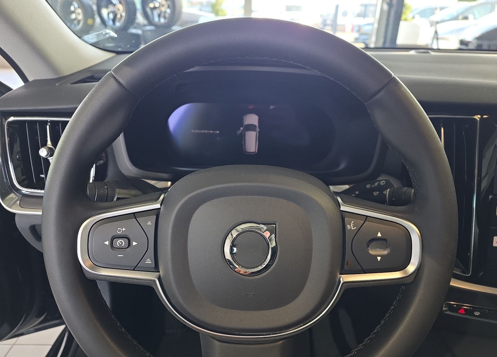 Volvo V60 B3 Essential Kamera WinterPaket LED Google foto 20