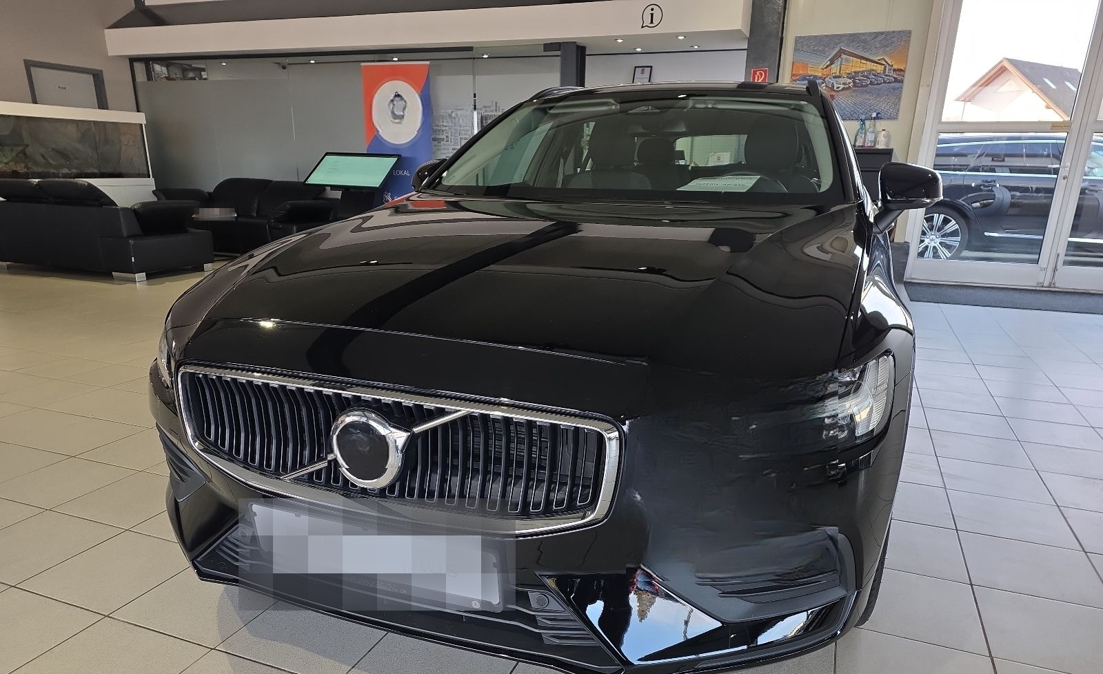 Volvo V60 B3 Essential Kamera WinterPaket LED Google foto 3