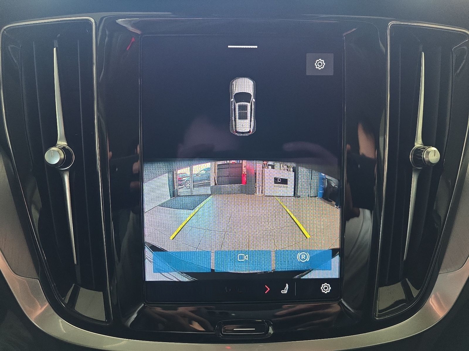 Volvo V60 B3 Essential Kamera WinterPaket LED Google foto 22