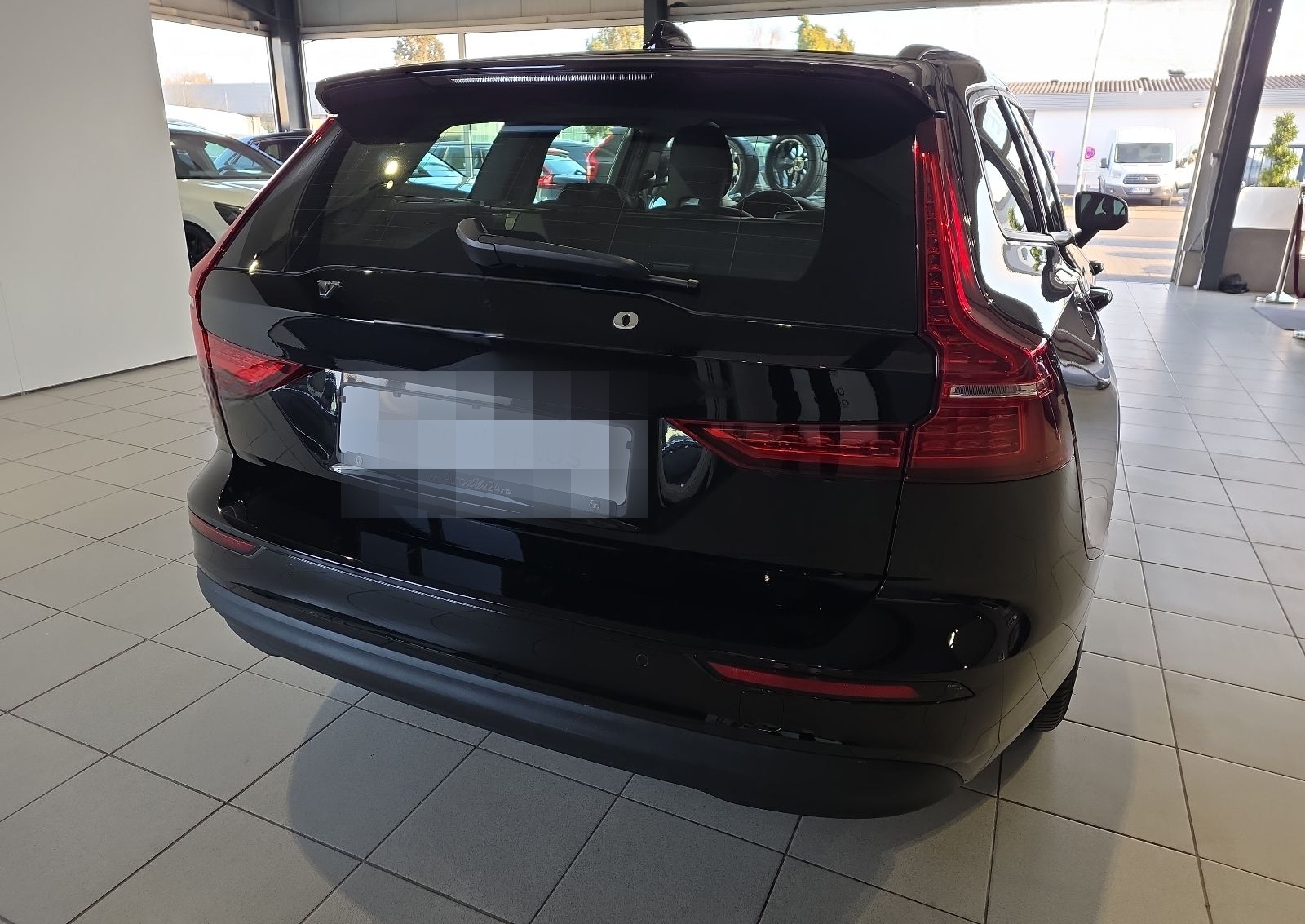 Volvo V60 B3 Essential Kamera WinterPaket LED Google foto 8