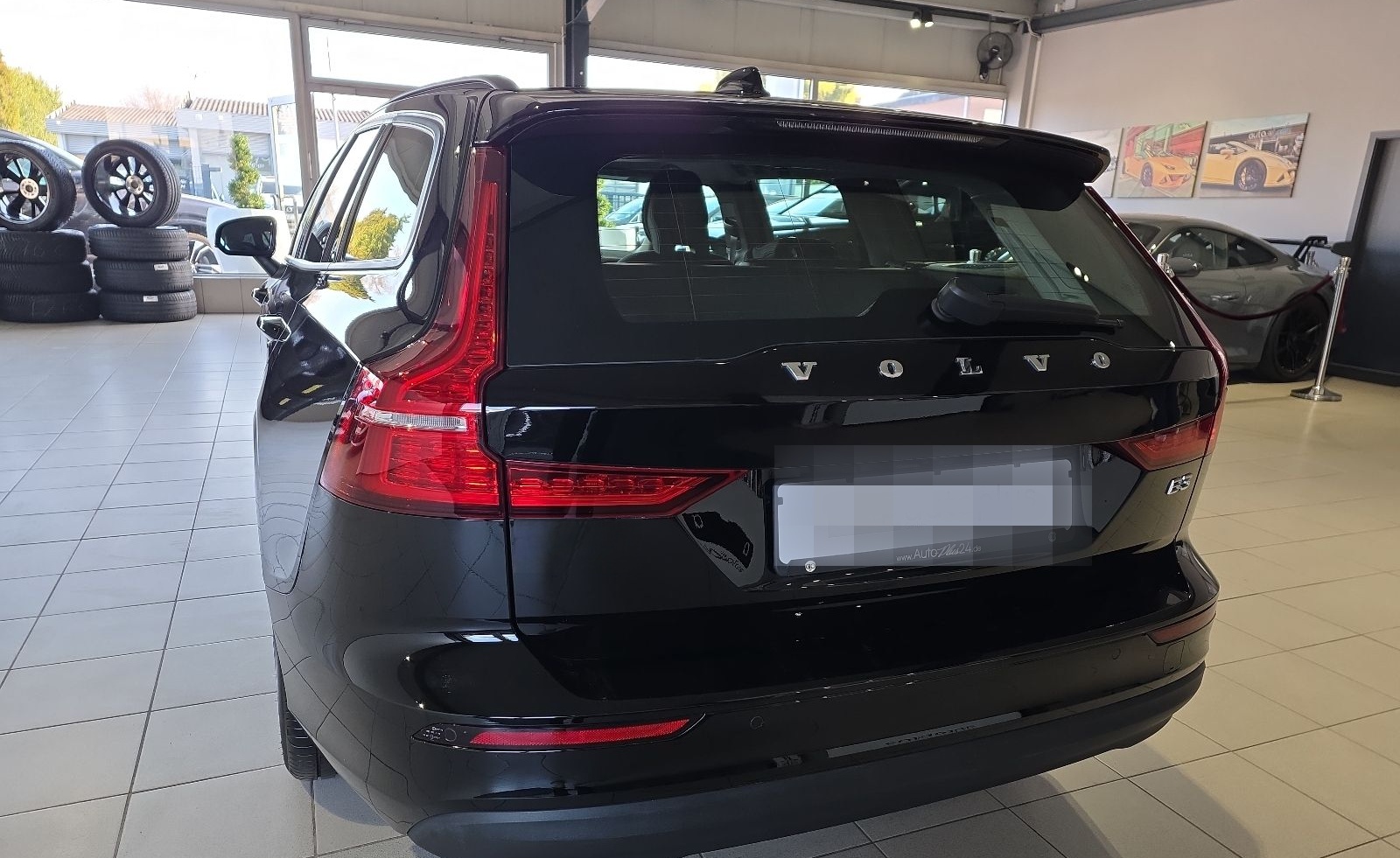 Volvo V60 B3 Essential Kamera WinterPaket LED Google foto 10