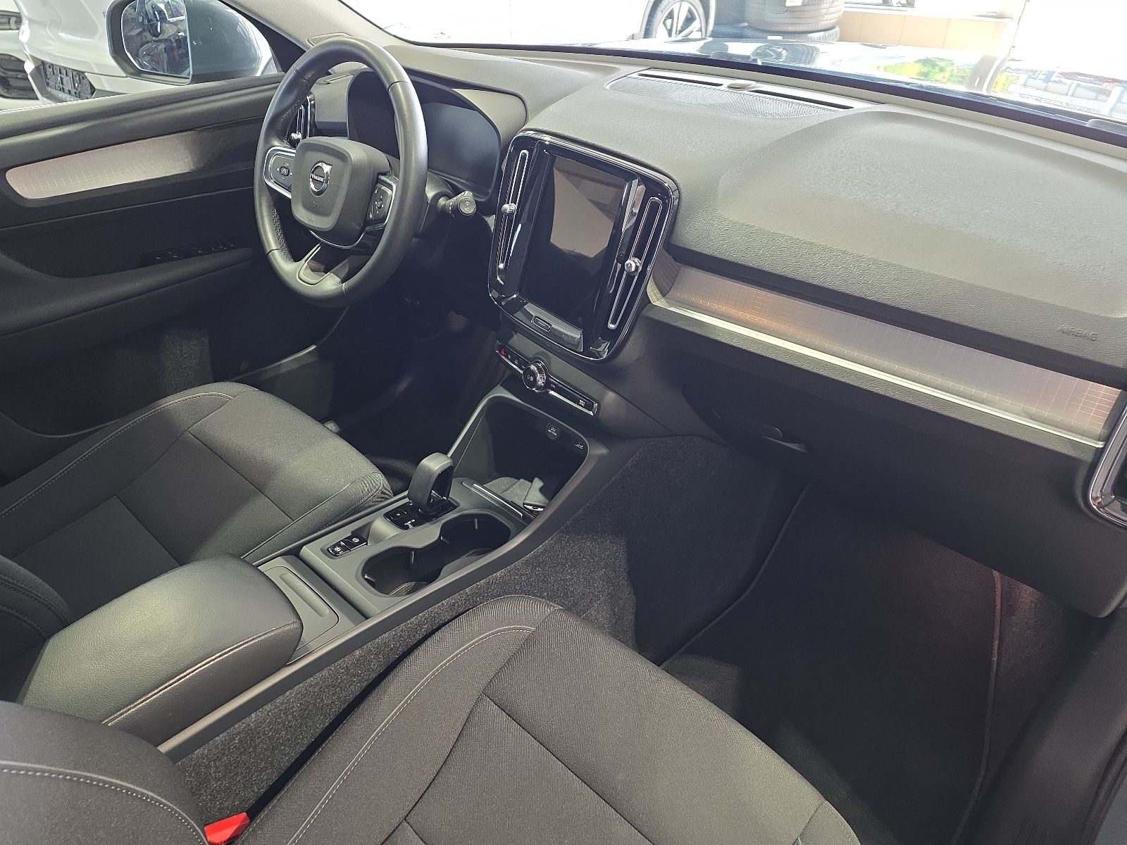 Volvo XC40 T3 Momentum Pro ACC AHK Kamera WinterPaket foto 12