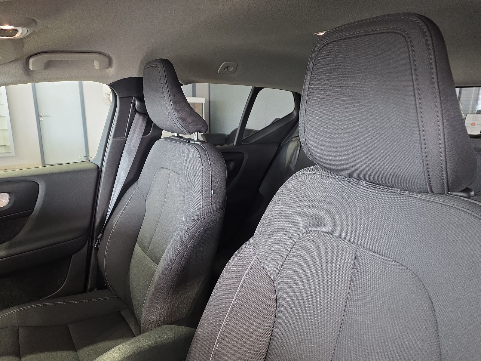 Volvo XC40 T3 Momentum Pro ACC AHK Kamera WinterPaket foto 21