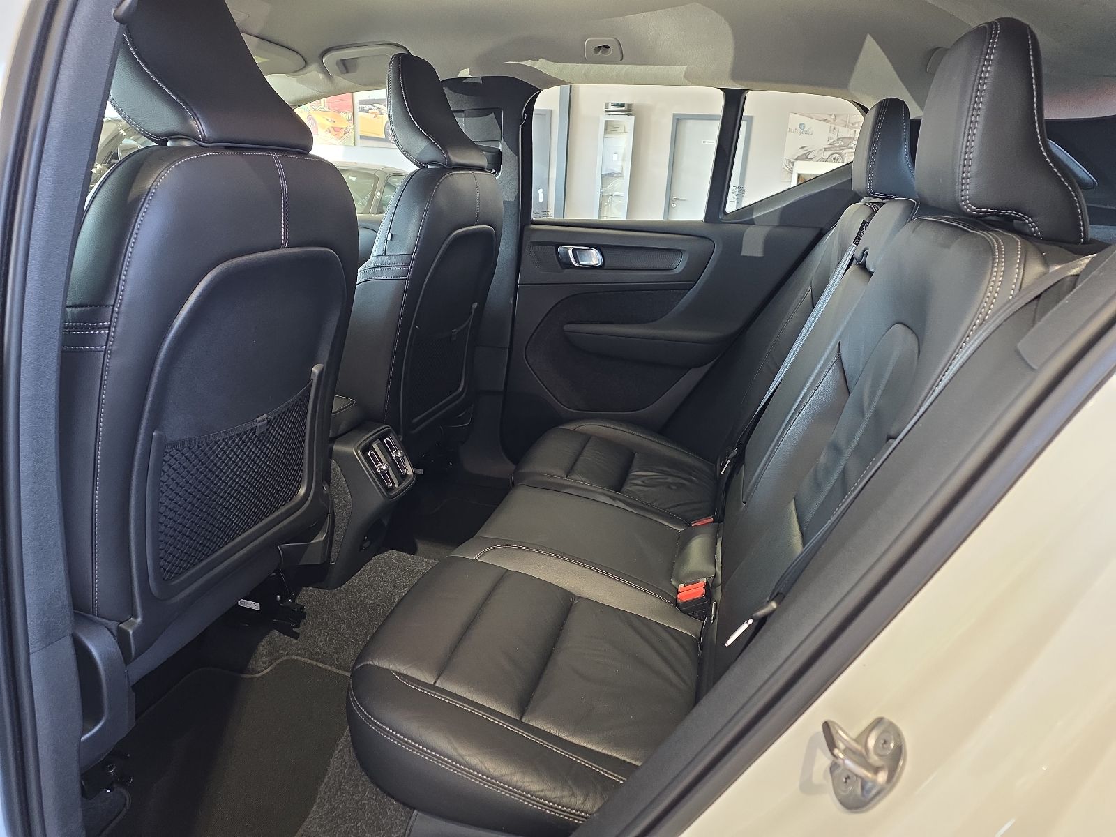 Volvo XC40 B4 Inscription ACC 360° Leder LED el.Sitze foto 16