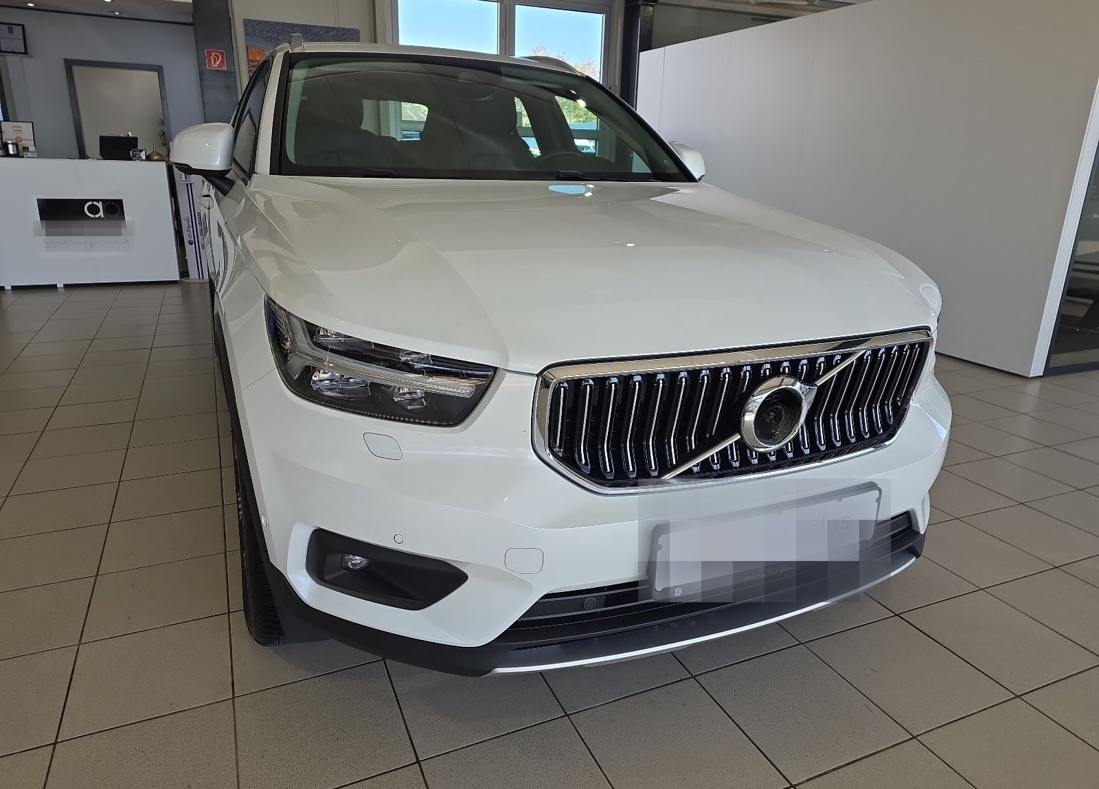 Volvo XC40 B4 Inscription ACC 360° Leder LED el.Sitze foto 4