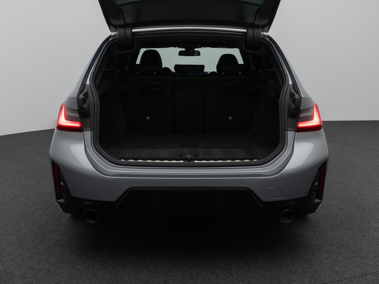 BMW 330i xD M Sport Kamera HUD DAB HiFi Parks 19Zoll foto 14