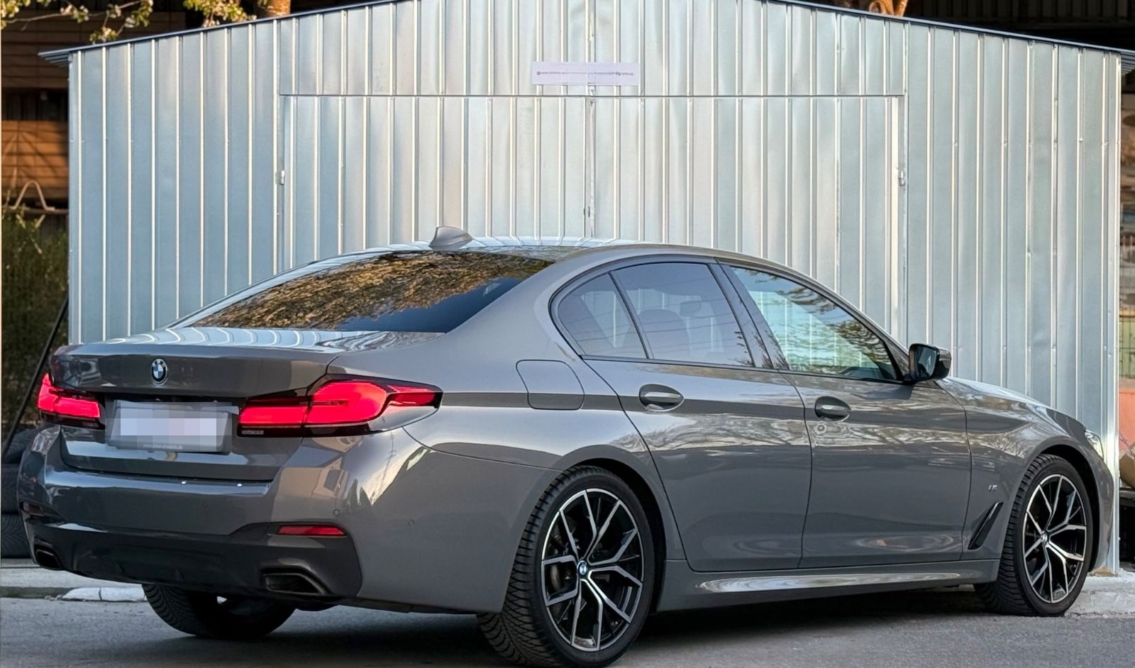 BMW 520 d M-PAKET/KAMERA/LED/4Z-KLIMA/TEMP/LED foto 3