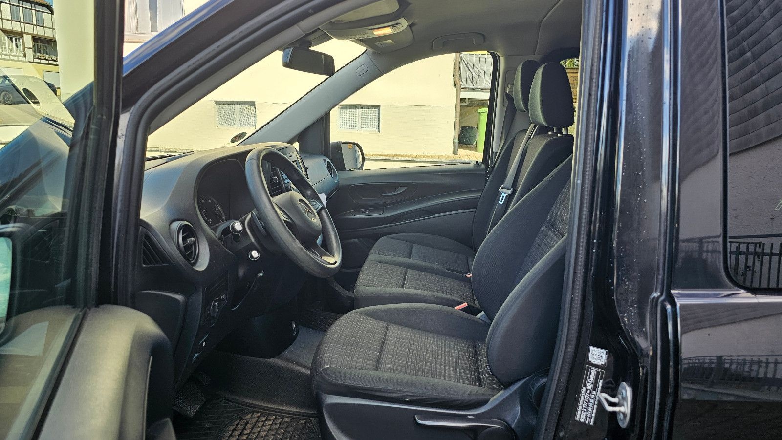 Mercedes-Benz Vito Tourer 116 CDI Navi 9-Sitz Autom. Pro lang foto 5
