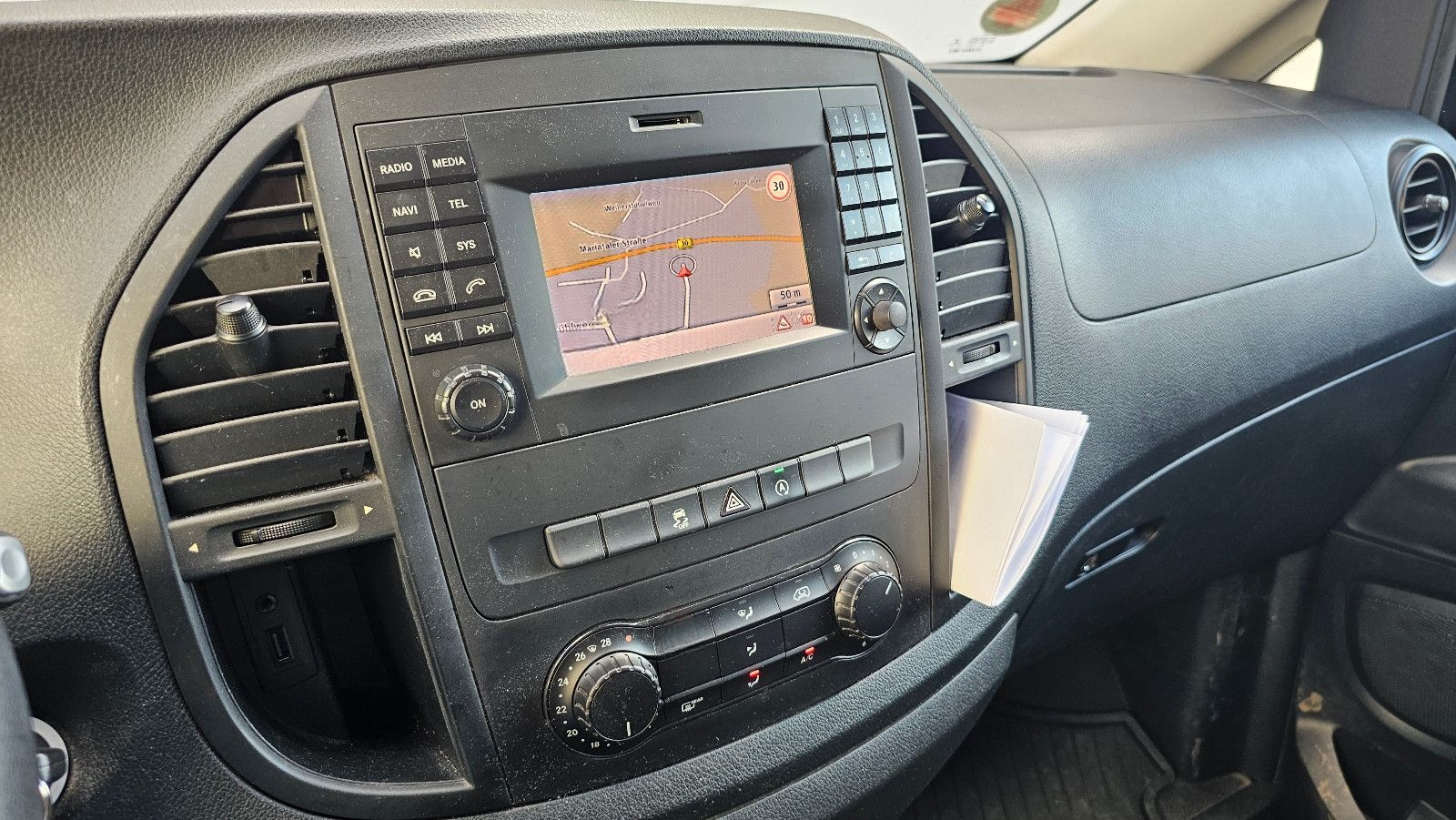 Mercedes-Benz Vito Tourer 116 CDI Navi 9-Sitz Autom. Pro lang foto 7