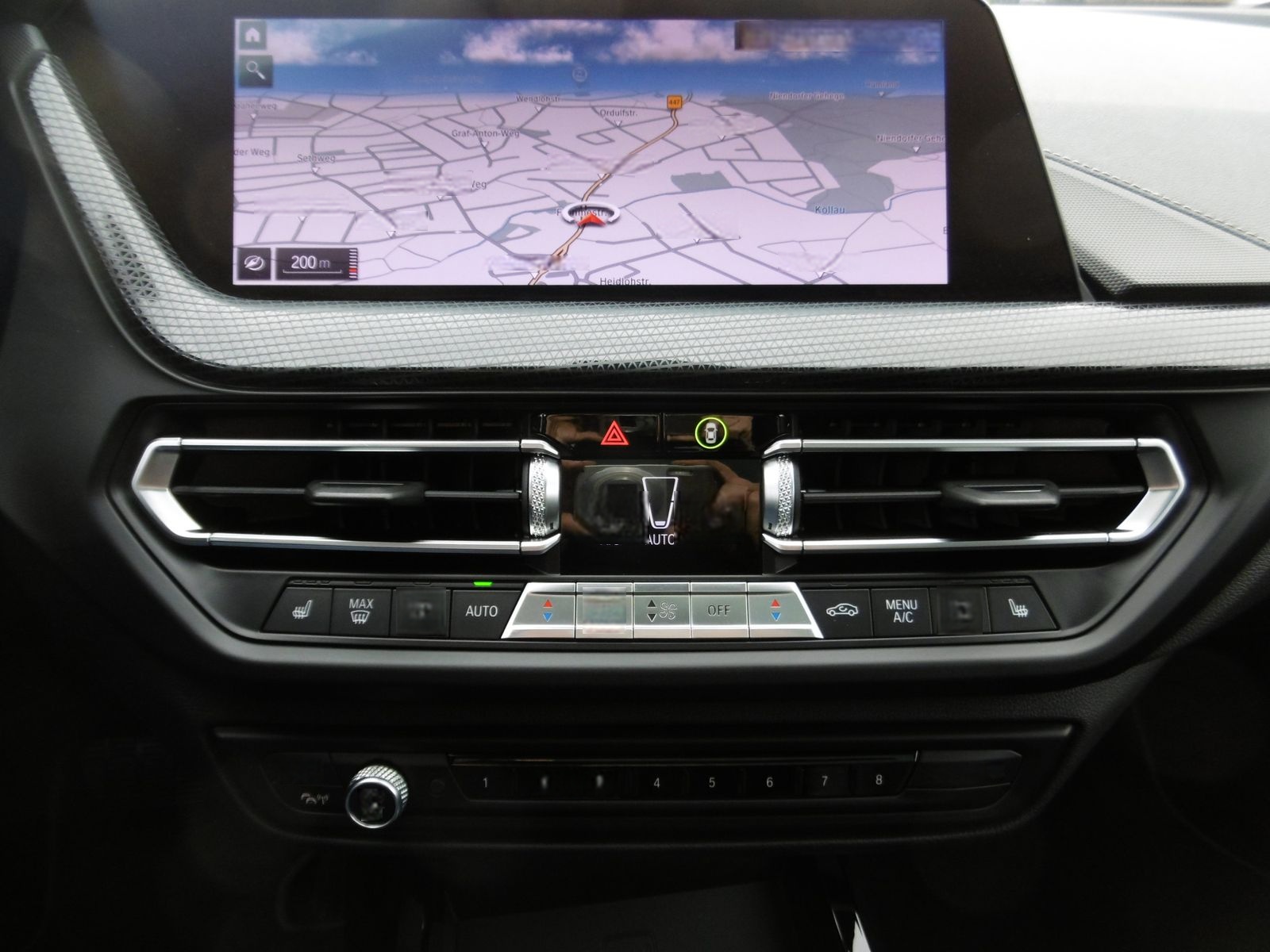 BMW 118 iAut. Luxury Line Leder Nav LED Panorama HUD foto 10