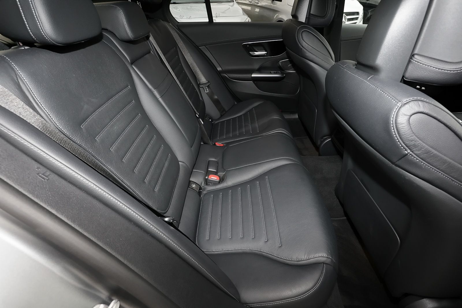 Mercedes-Benz C 300 e AMG Rückam+DIG-LED+HUD+Night+MBUX+18 foto 6