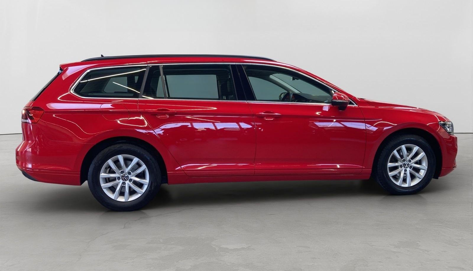 Volkswagen Passat Variant TDI DSG Business LED TravelAssist foto 5