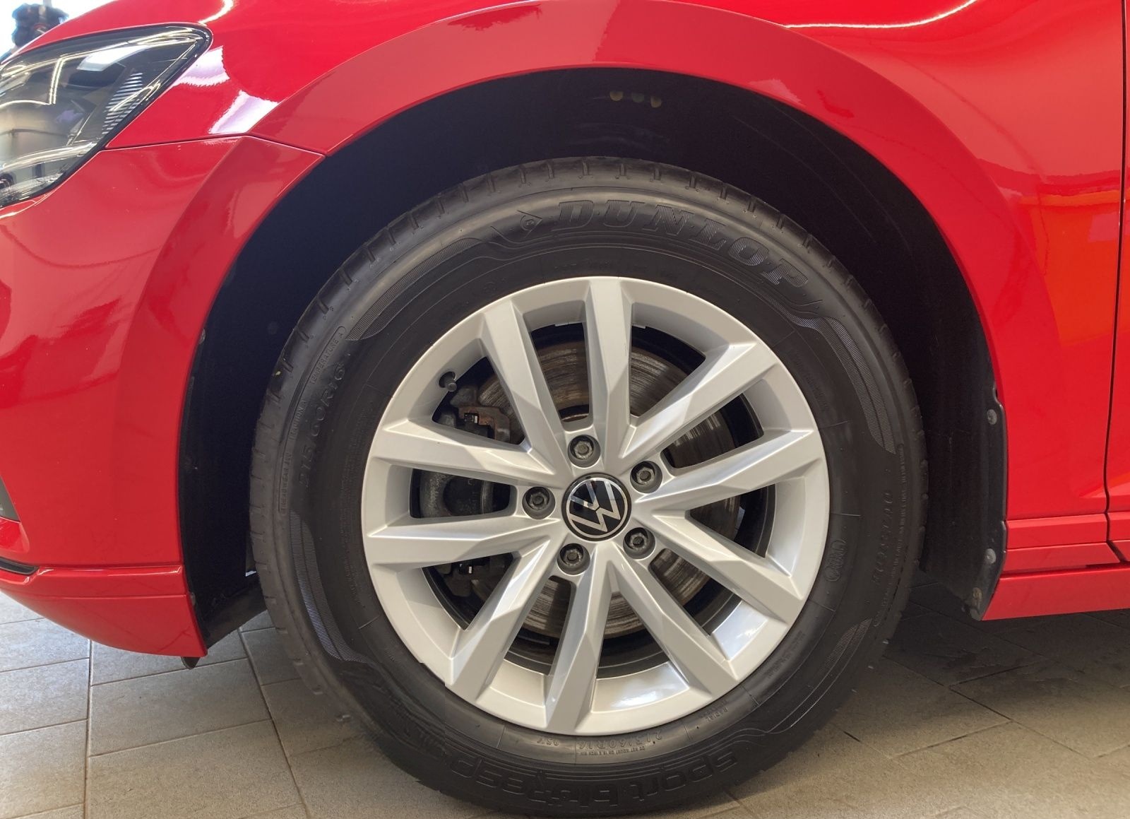 Volkswagen Passat Variant TDI DSG Business LED TravelAssist foto 10