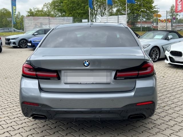 BMW 520 d A Limousine M-Sport Sportpaket Navi Digita foto 5
