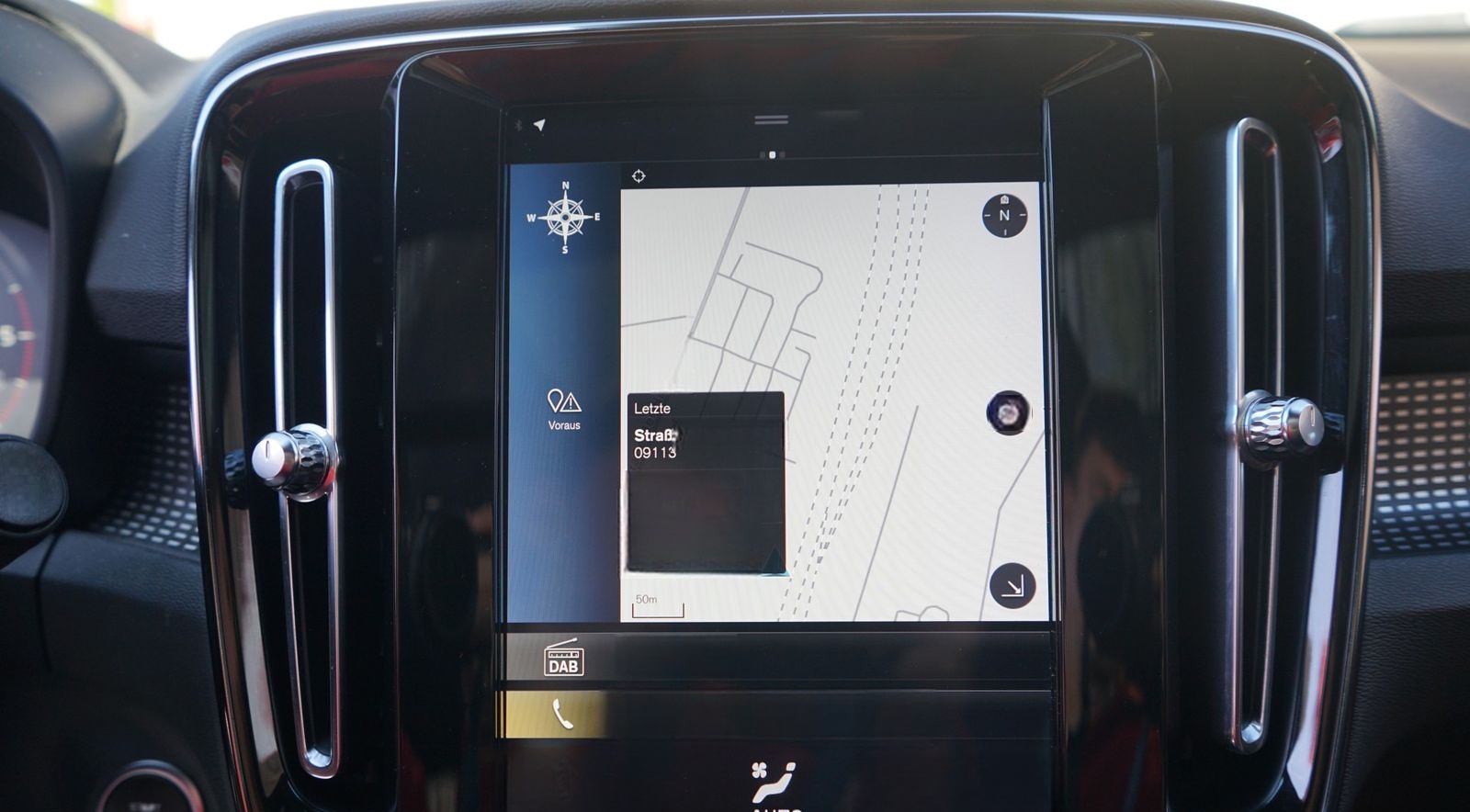 Volvo XC40 2.0 R Design AWD LED 360° AHK PDC Totwinkel foto 14