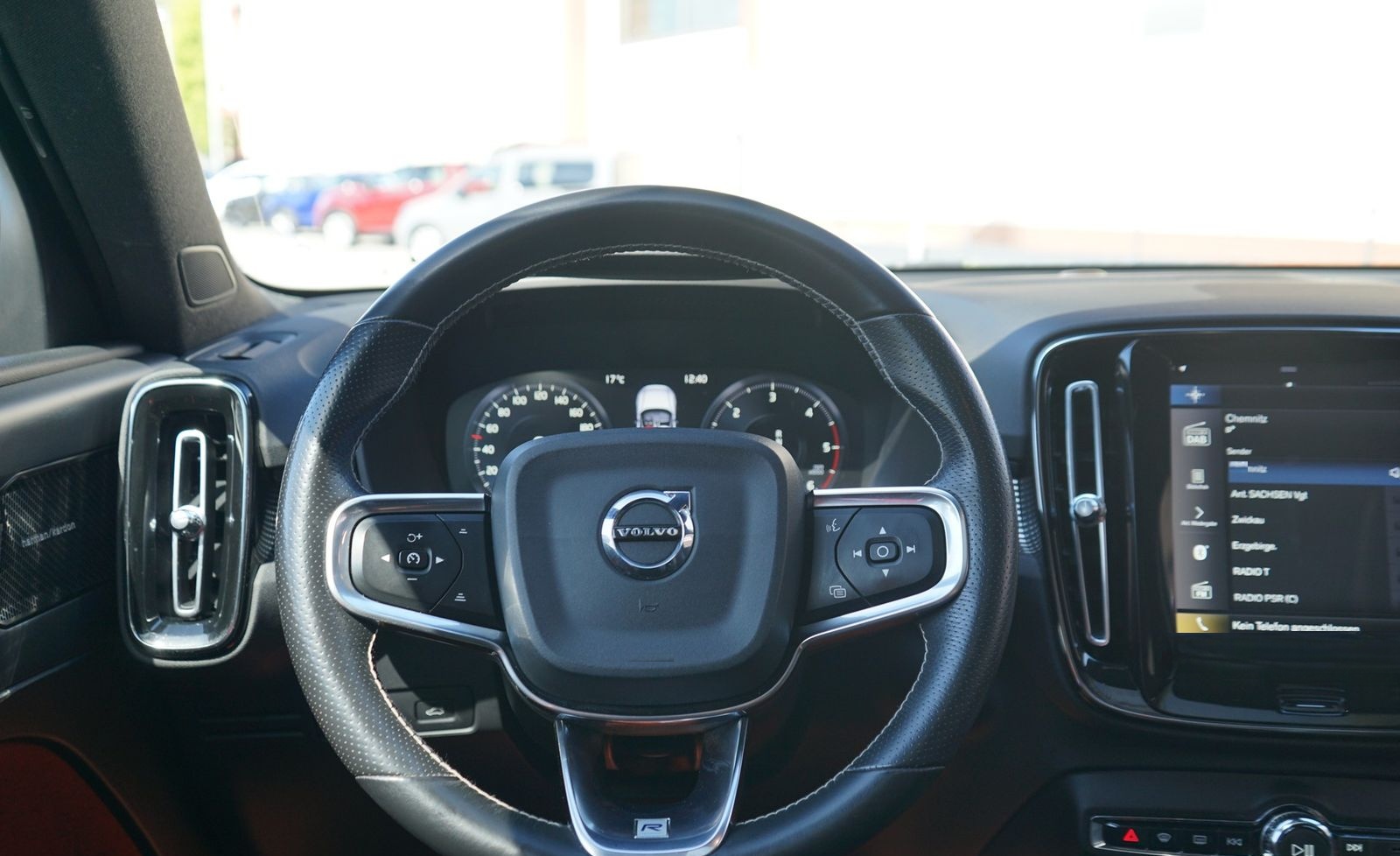 Volvo XC40 2.0 R Design AWD LED 360° AHK PDC Totwinkel foto 19