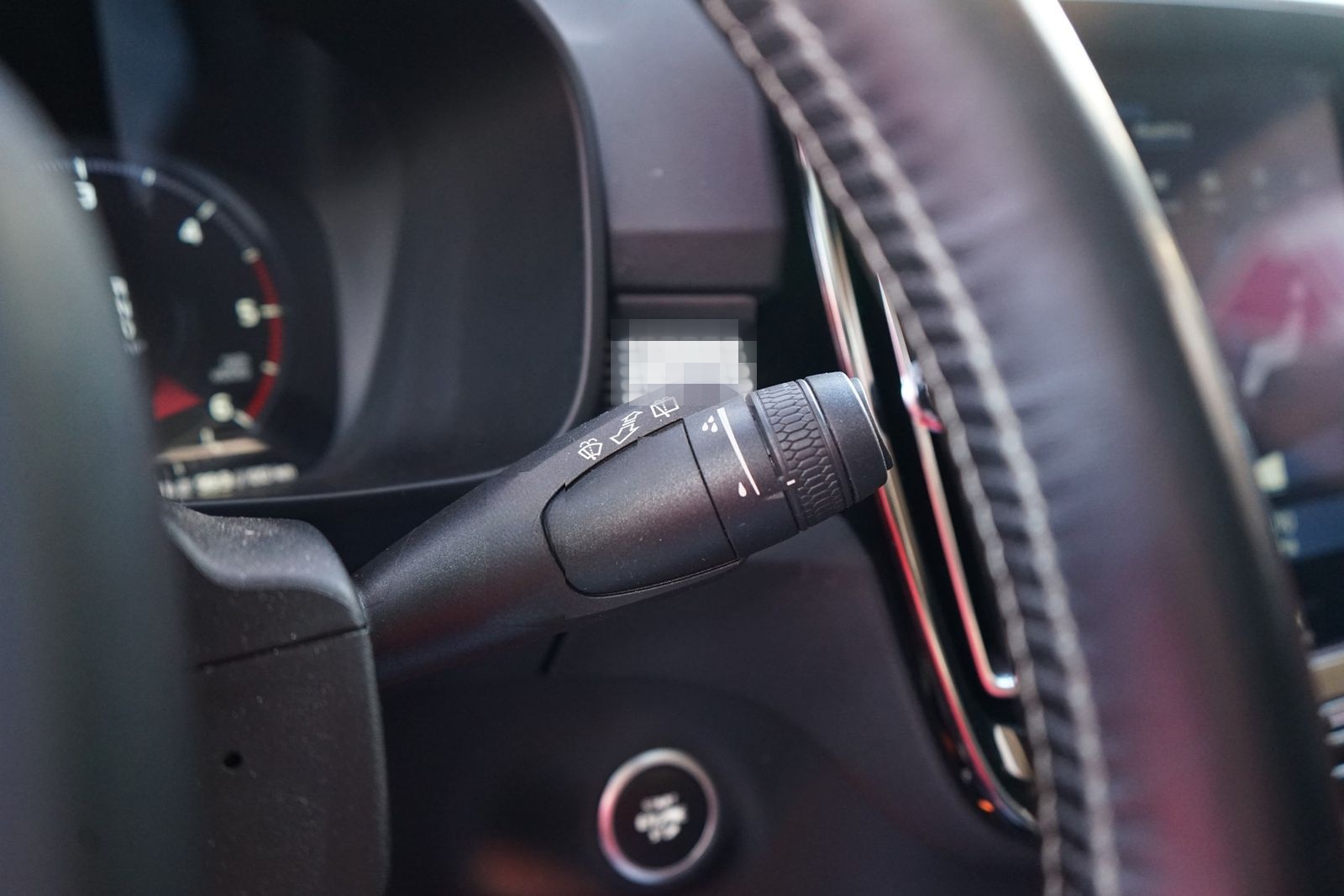 Volvo XC40 2.0 R Design AWD LED 360° AHK PDC Totwinkel foto 24