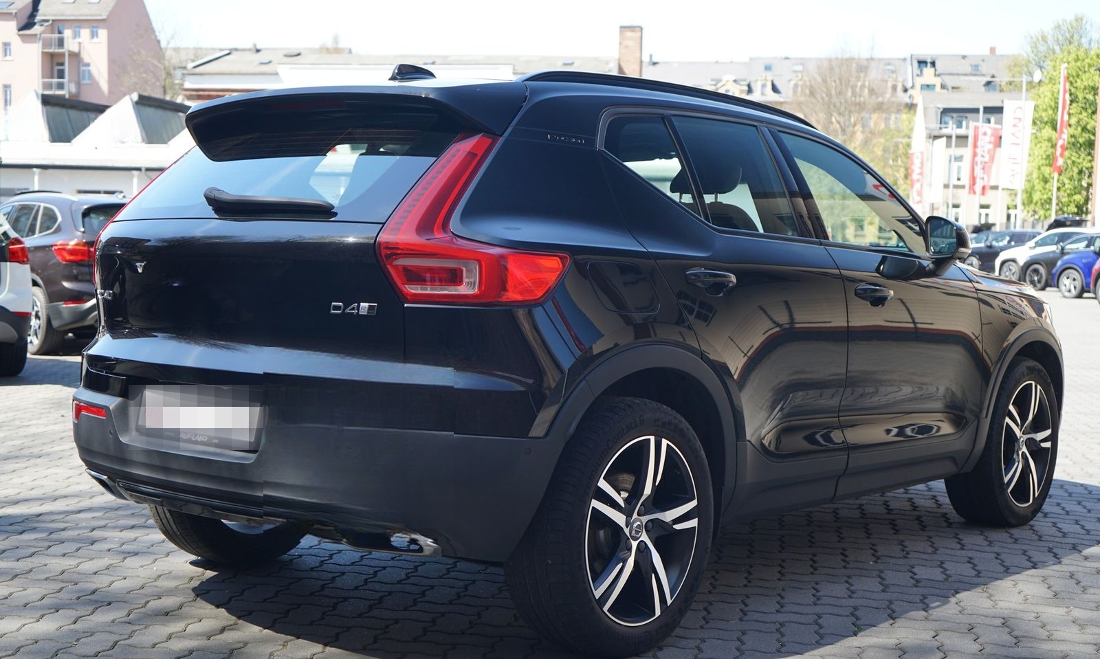 Volvo XC40 2.0 R Design AWD LED 360° AHK PDC Totwinkel foto 6