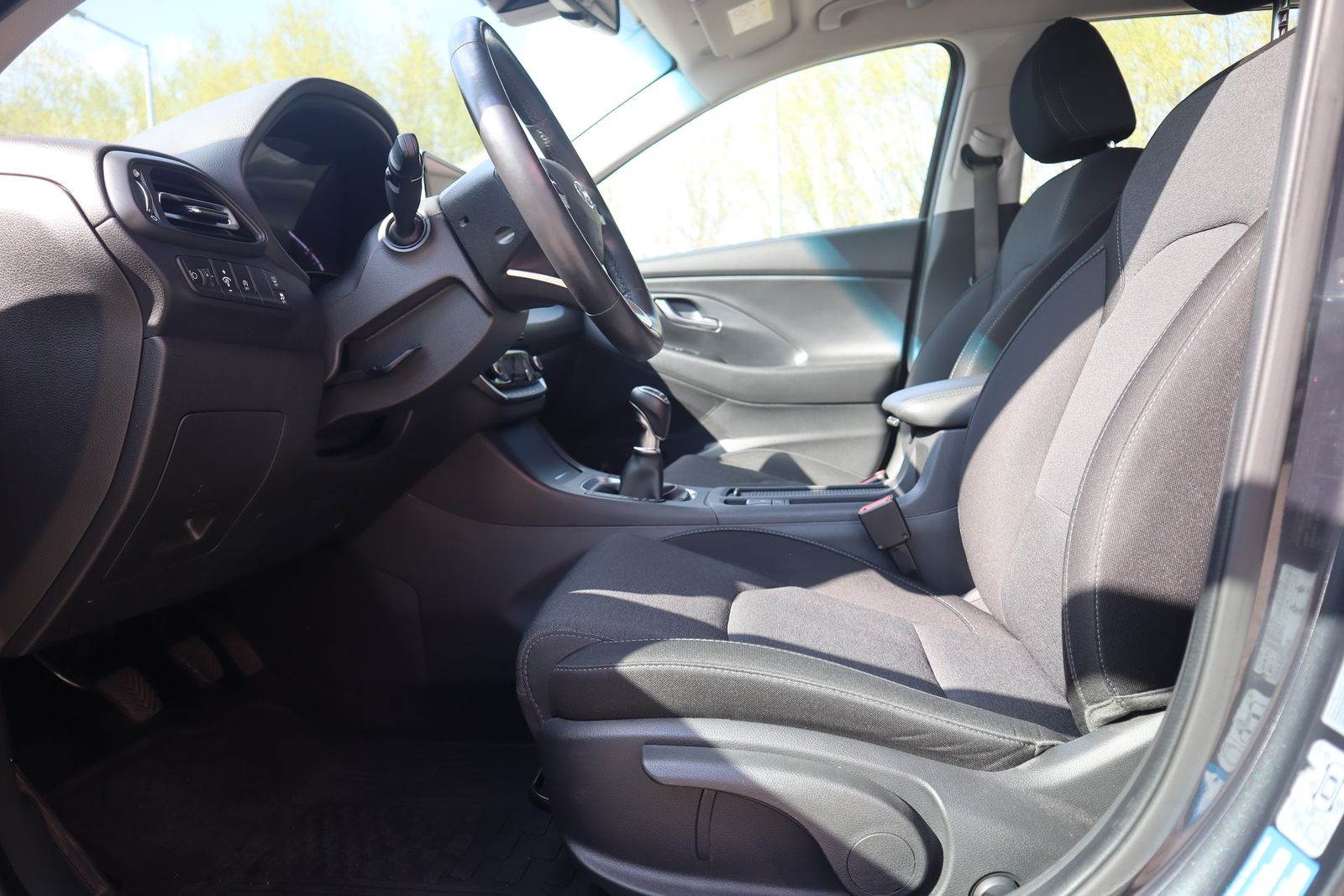 Hyundai i30 1.0 Trend Mild-Hybrid Navi Kamera Keyless foto 9