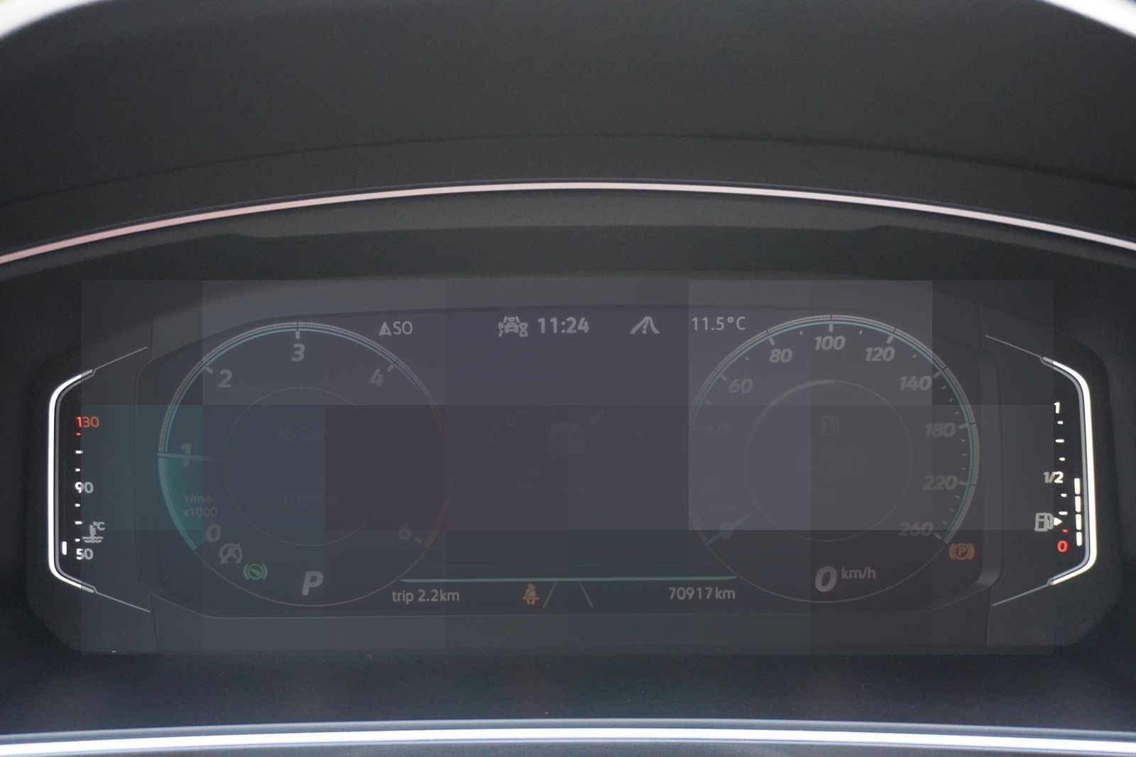 Volkswagen Tiguan 2.0 TDI R-Line 4M Blackstyle LED AHK Pano foto 15