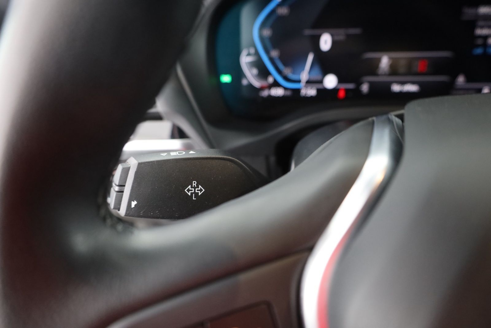 BMW X3 xDrive 30e Luxury Line Navi Kamera AHK Leder foto 19