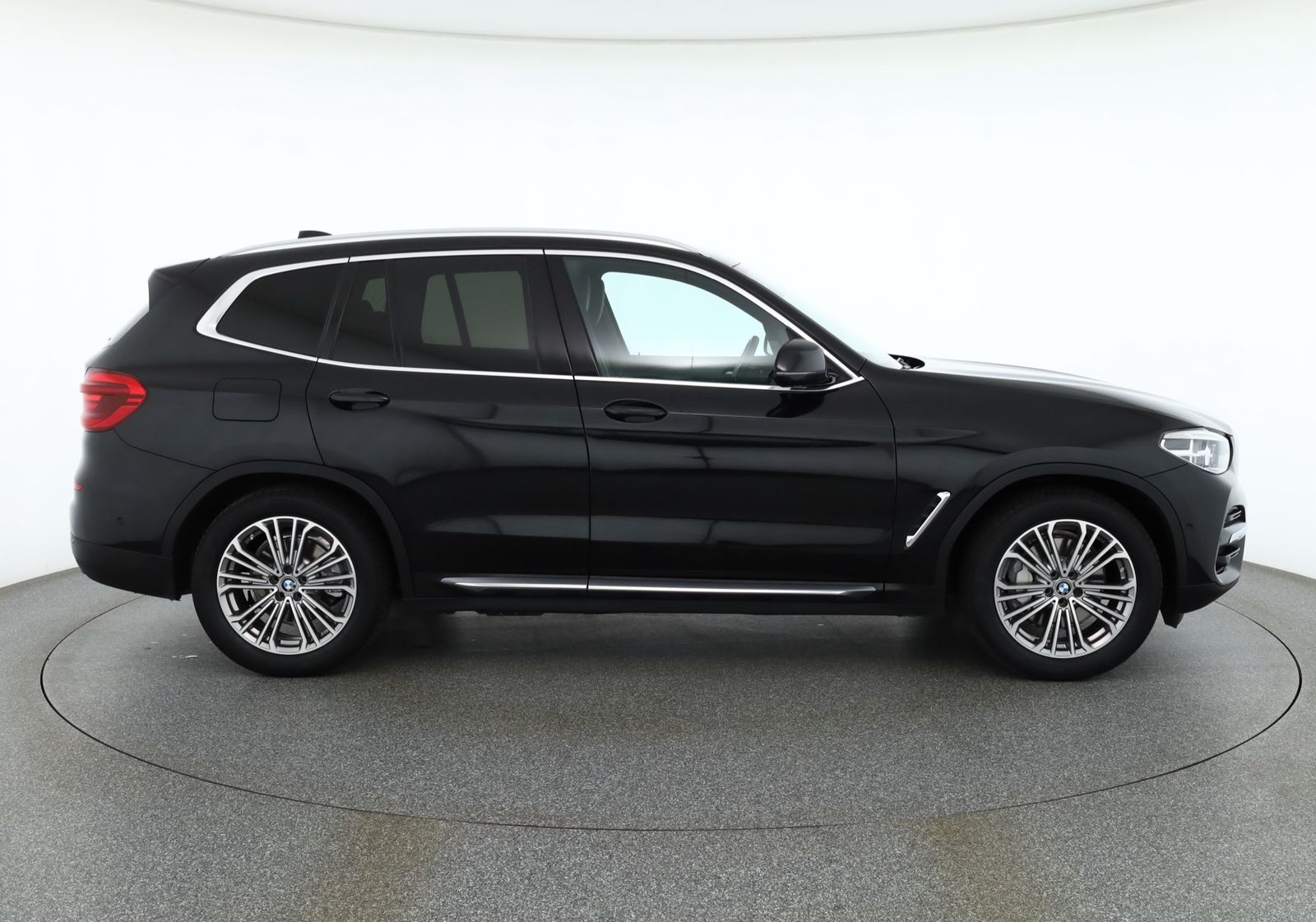 BMW X3 xDrive 30e Luxury Line Navi Kamera AHK Leder foto 6