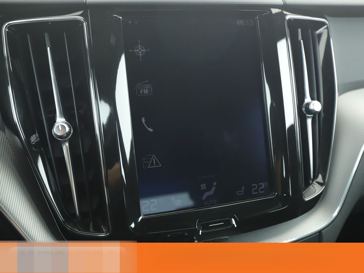 Volvo XC60 2.0 D4 R Design AWD Aut.*NAVI*LED*TEMPO*PDC foto 21