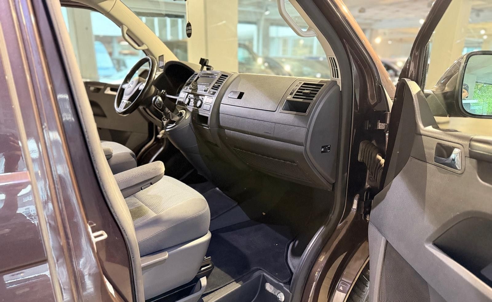 Volkswagen T5 Caravelle Comfortline *8-Sitzer*Automatik*AHK foto 14