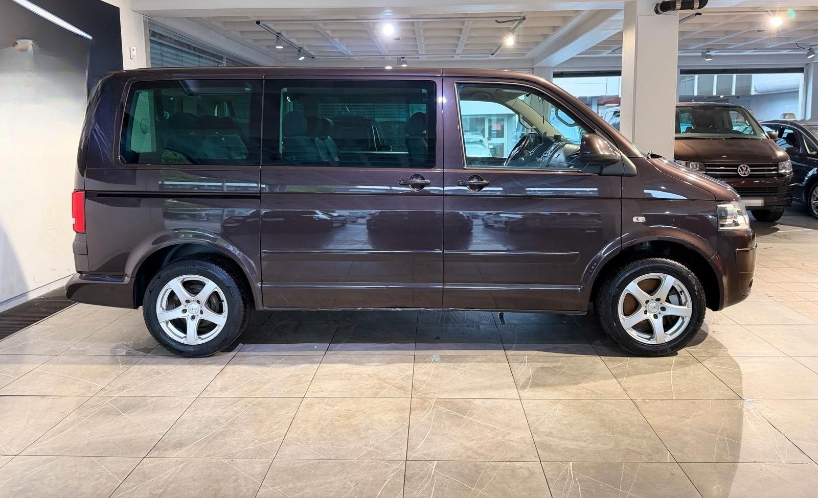 Volkswagen T5 Caravelle Comfortline *8-Sitzer*Automatik*AHK foto 3