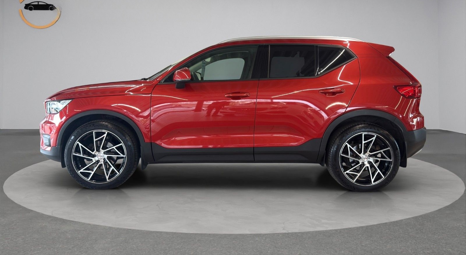 Volvo XC 40 Momentum Autm. R-Kam LED Navi Virtual H&K foto 2