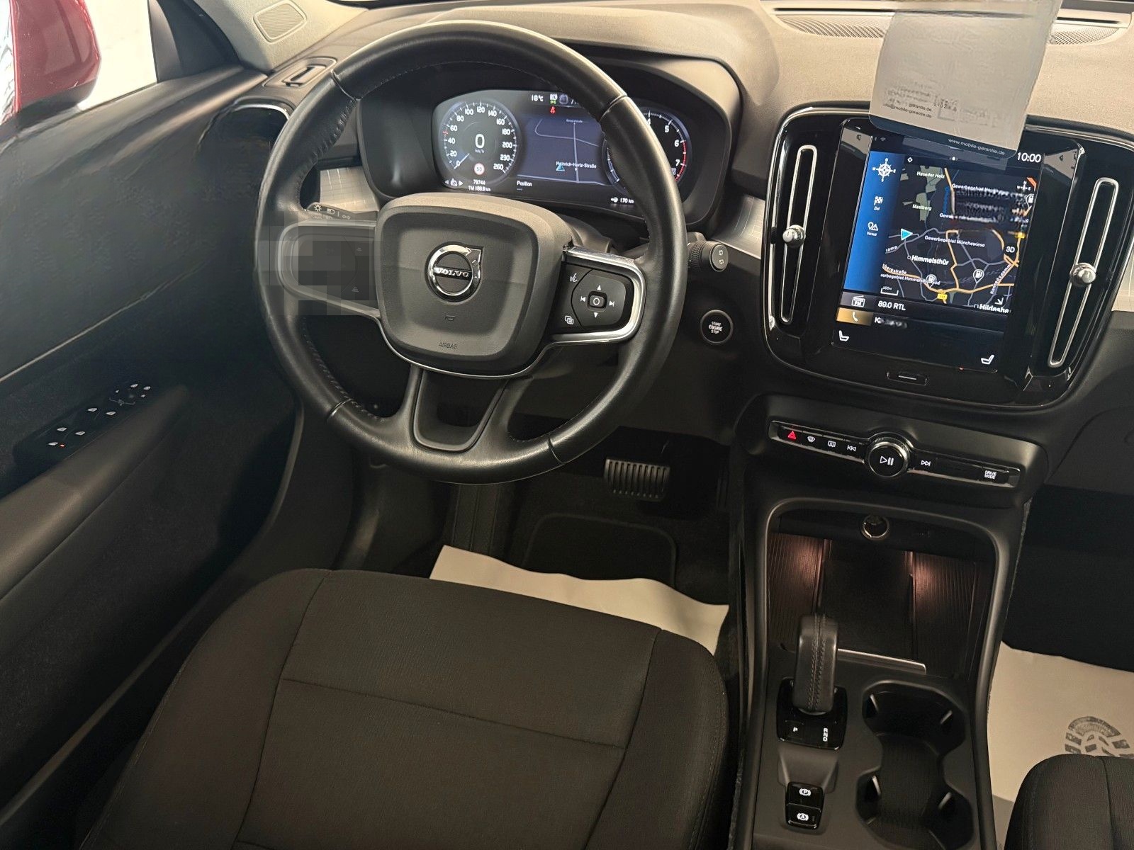 Volvo XC 40 Momentum Autm. R-Kam LED Navi Virtual H&K foto 4