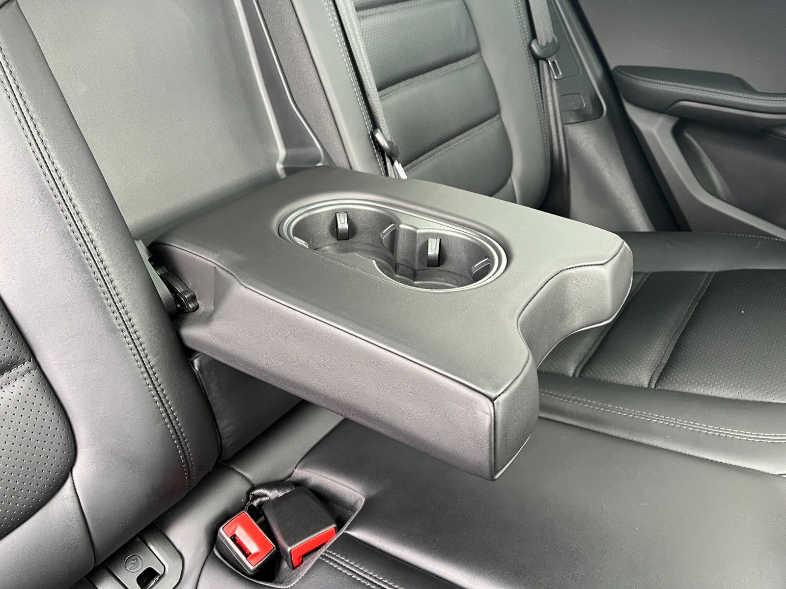 Porsche Macan S Diesel 1HD PANO 75L 20" PORSCHE-SCHECKH foto 15