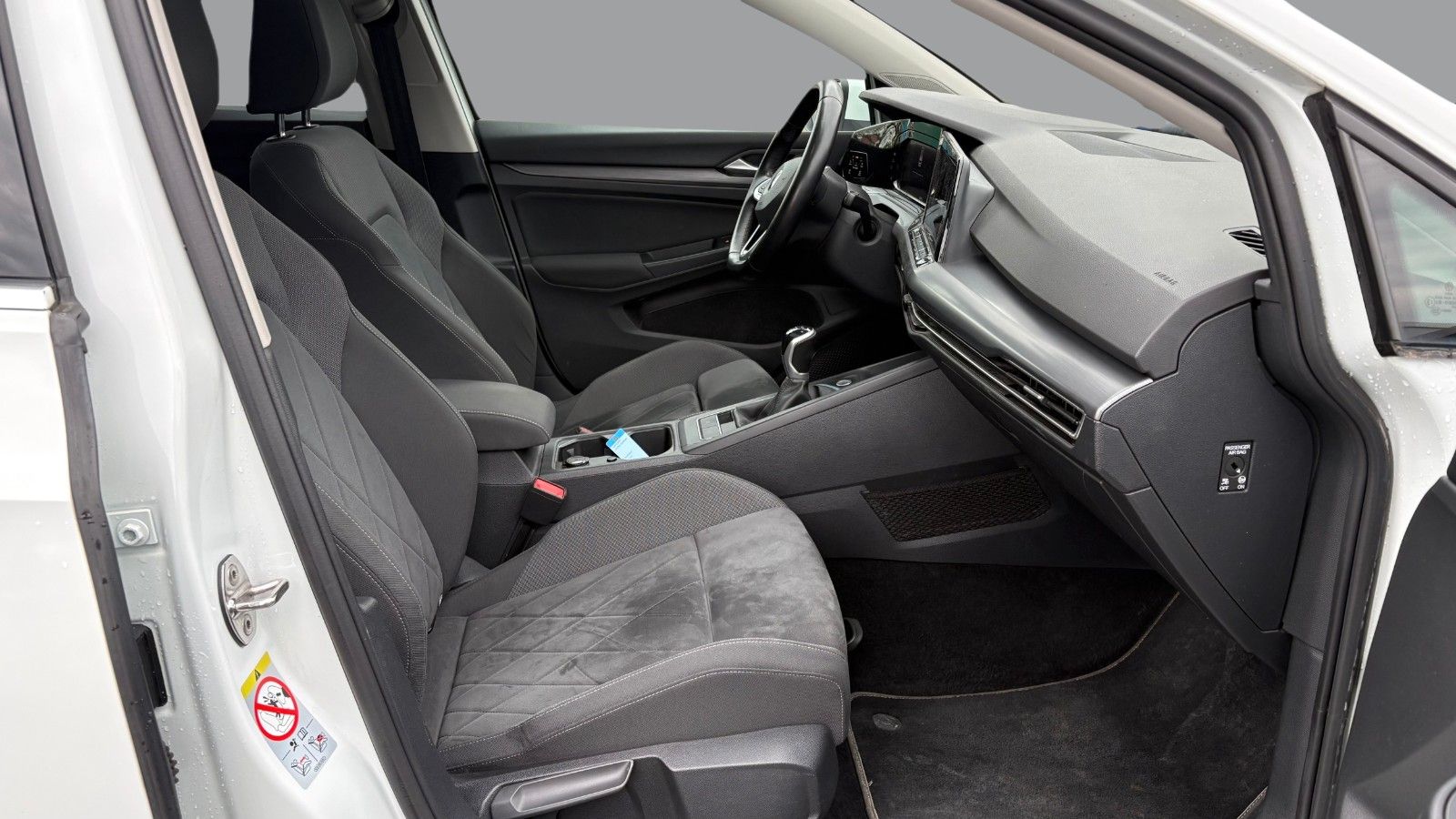 Volkswagen Golf VIII 1.5l TSI Style IQ.LIGHT,PANO,19" ZOLL foto 18