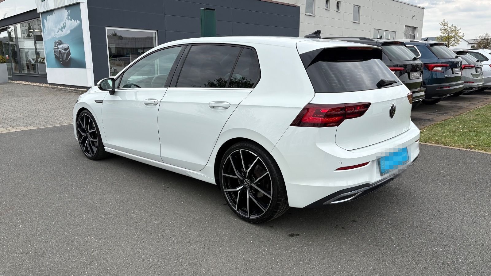 Volkswagen Golf VIII 1.5l TSI Style IQ.LIGHT,PANO,19" ZOLL foto 3