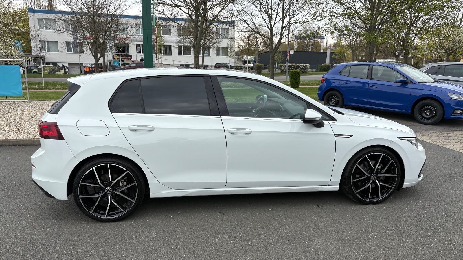 Volkswagen Golf VIII 1.5l TSI Style IQ.LIGHT,PANO,19" ZOLL foto 8