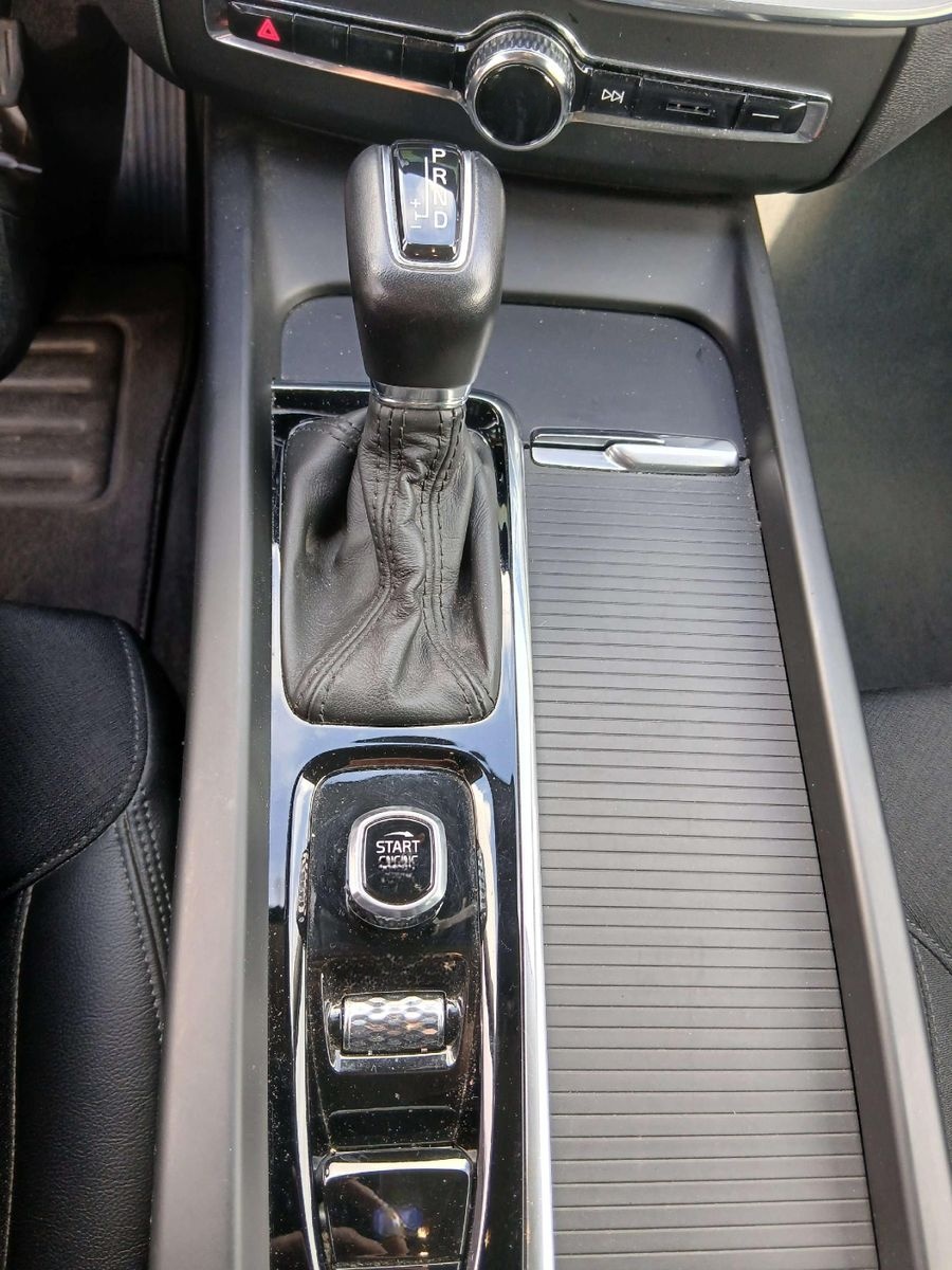 Volvo XC60 Momentum 2WD*Automatik*1 Hand*TÜV 04.2028 foto 14