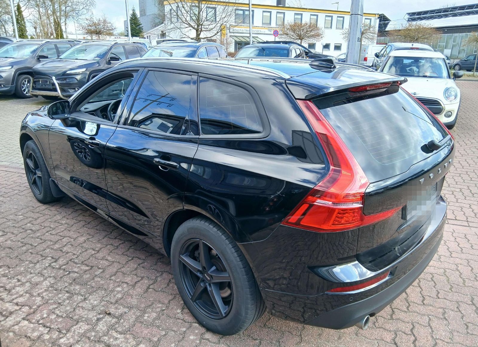 Volvo XC60 Momentum 2WD*Automatik*1 Hand*TÜV 04.2028 foto 7