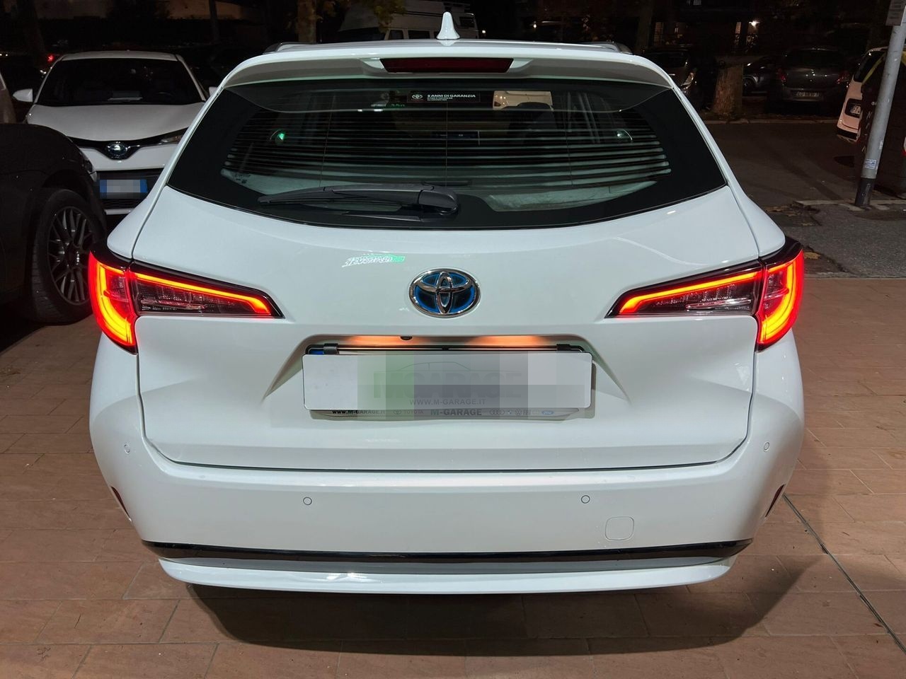Toyota Corolla TS 1.8 Hybrid Business Tech foto 5