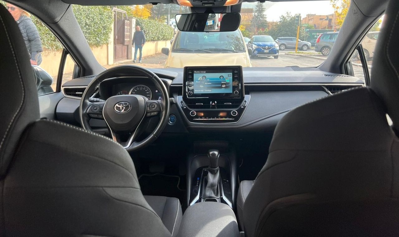 Toyota Corolla 1.8 Hybrid foto 12