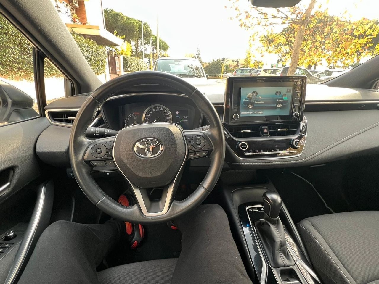 Toyota Corolla 1.8 Hybrid foto 13