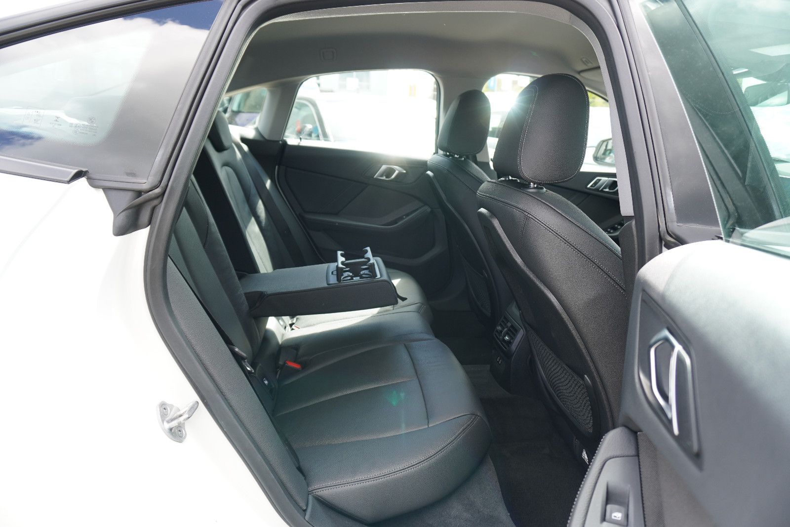 BMW 220d xDrive Gran Coupé*NAVI*LEDER*SEHR GEPFLEGT* foto 16